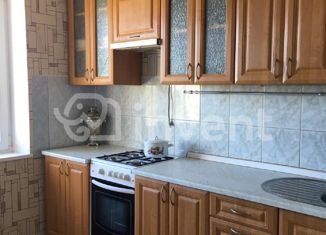 Продам 2-ком. квартиру, 52.4 м2, город Светлый, Парковая улица, 1