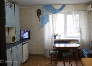 Продаю трехкомнатную квартиру, 117 м2, Самара, улица Мичурина, 147, метро Гагаринская