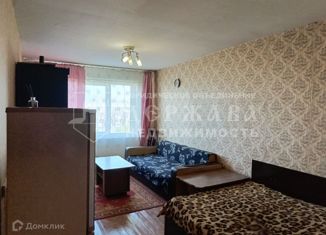 Продам 1-ком. квартиру, 32 м2, Кемерово, улица Юрия Смирнова, 18