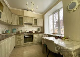 Продается 2-комнатная квартира, 65 м2, Ставрополь, улица Ленина, 318/1, микрорайон №5