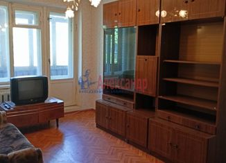 Продажа 3-комнатной квартиры, 55.9 м2, городской посёлок Кузьмоловский, улица Рядового Леонида Иванова, 19