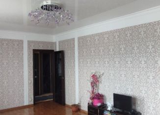 Двухкомнатная квартира на продажу, 68 м2, Каспийск, Октябрьская улица, 8