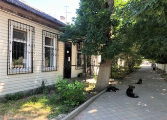 Трехкомнатная квартира на продажу, 70 м2, Апшеронск, улица Ворошилова