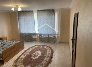 Сдаю 3-ком. квартиру, 80 м2, село Агой, Школьная улица, 8