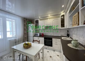 Продаю 2-комнатную квартиру, 70 м2, Брянск, улица имени А.Ф. Войстроченко, 2, ЖК Академический
