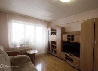 Продаю 3-комнатную квартиру, 57 м2, Калужская область, улица Кубяка, 8