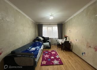 Продаю трехкомнатную квартиру, 92 м2, Ростовская область, улица Лелюшенко, 3