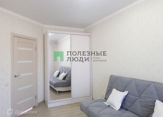 Продается 3-ком. квартира, 84.1 м2, поселок Ростовка, улица Михаила Врубеля, 2