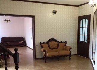 Продам пятикомнатную квартиру, 260 м2, Северная Осетия, проспект Мира, 8