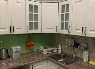 Продам двухкомнатную квартиру, 45.6 м2, Москва, улица Короленко, 7к1, улица Короленко