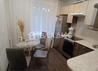 Двухкомнатная квартира на продажу, 46 м2, Бийск, Красноармейская улица, 174