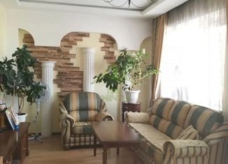 Продаю четырехкомнатную квартиру, 121 м2, Улан-Удэ, улица Бабушкина, 13А