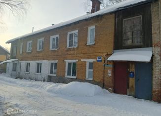 Продажа трехкомнатной квартиры, 39.7 м2, Глазов, Красногорский тракт, 10
