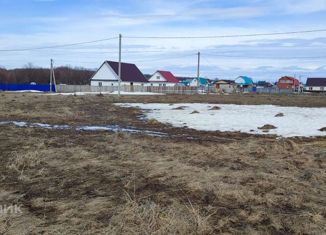 Продам земельный участок, 15 сот., село Минзитарово, улица им. Фаткии Шарафутдиновой, 4