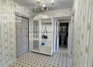 Продам 3-комнатную квартиру, 60 м2, Ставрополь, улица Ленина, 474