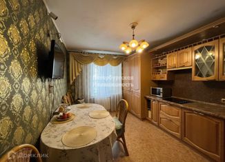 Продажа 3-ком. квартиры, 80.9 м2, Мурино, Оборонная улица, 47