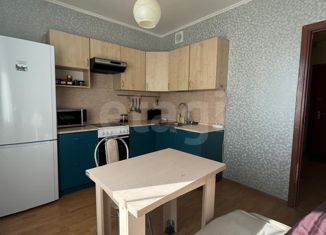 Продам 1-комнатную квартиру, 37.9 м2, Москва, улица Красного Маяка, 22к1, метро Битцевский парк