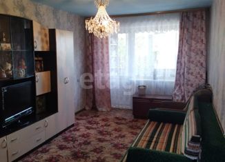Продаю 2-комнатную квартиру, 47 м2, поселок городского типа Зеленогорский, Центральная улица, 60