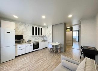 Продаю однокомнатную квартиру, 40.7 м2, Челябинск, улица Петра Сумина, 7, Центральный район