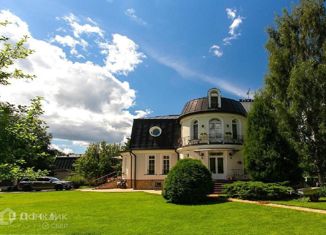 Дом на продажу, 680 м2, деревня Лызлово