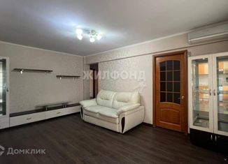 Продается трехкомнатная квартира, 59 м2, Астраханская область, улица Савушкина, 11