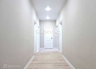 Продам 3-ком. квартиру, 80 м2, Новороссийск, ЖК Арена, проспект Дзержинского, 247к3