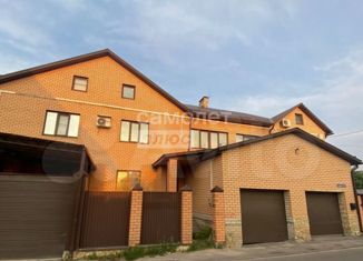 Продаю таунхаус, 308 м2, Липецк