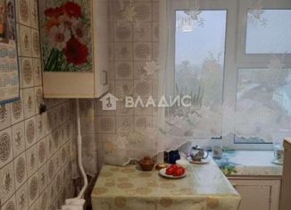 Продается двухкомнатная квартира, 42 м2, Покров, улица Ленина, 142