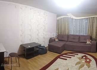 Продается двухкомнатная квартира, 54.1 м2, Строитель, улица Конева, 10