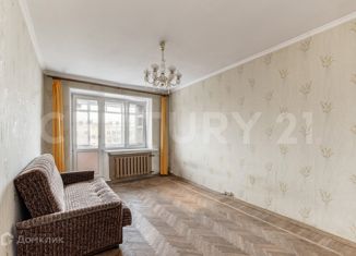 Продается 2-ком. квартира, 42.2 м2, Москва, Кутузовский проспект, 15, метро Киевская