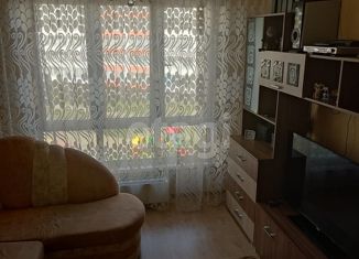 Продаю 3-ком. квартиру, 60 м2, Кемерово, улица Серебряный Бор, 18, ЖК Семейный