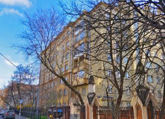 Продам 2-ком. квартиру, 50 м2, Москва, Малая Никитская улица, 16/5, Малая Никитская улица