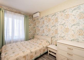 Продается 1-комнатная квартира, 36 м2, поселок Дзержинск, микрорайон Современник, 10