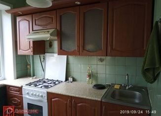 Сдаю в аренду 2-комнатную квартиру, 45 м2, городской посёлок Рощино, Садовый переулок, 2к2