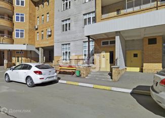 Продаю двухкомнатную квартиру, 62 м2, Омская область, улица Сазонова, 33