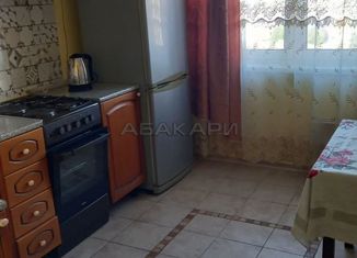 Сдается в аренду 2-комнатная квартира, 55 м2, Красноярск, улица Дмитрия Мартынова, 9, Центральный район