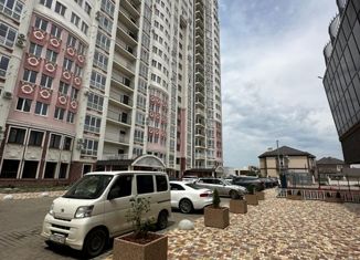 Продам 1-ком. квартиру, 40 м2, Краснодар, Черниговская улица, 1, ЖК Версаль