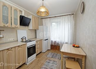 Продажа 2-комнатной квартиры, 47.1 м2, Омск, улица Сулеймана Стальского, 2