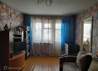 Продажа 2-комнатной квартиры, 45 м2, Александровск, улица Ленина, 2