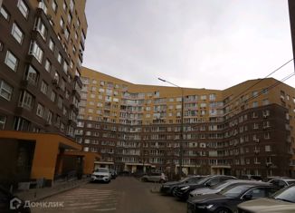 Продам 5-ком. квартиру, 157 м2, Москва, Лазурная улица, 11