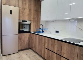 Продается трехкомнатная квартира, 64.6 м2, Бийск, улица Разина, 69