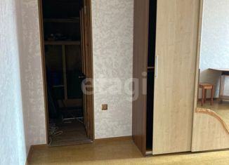 Продам 3-ком. квартиру, 56 м2, Узловая, улица 14 Декабря, 30