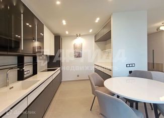 Продаю трехкомнатную квартиру, 70.3 м2, Нижний Новгород, улица Семашко, 28, улица Семашко