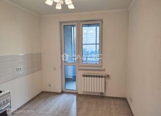 Продаю 1-ком. квартиру, 40 м2, Москва, улица Введенского, 13В, улица Введенского