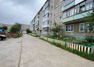 Продам 3-комнатную квартиру, 60.4 м2, Соликамск, улица 20-летия Победы, 75