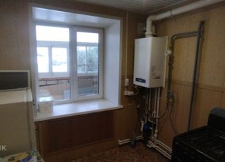 Продам 2-ком. квартиру, 51 м2, деревня Лаврово, Школьная улица, 9