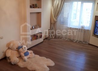 Продам 5-ком. квартиру, 159.5 м2, Волгоград, улица Хользунова, 18/1, Краснооктябрьский район