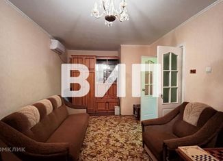 3-комнатная квартира на продажу, 60 м2, Курганинск, улица 76-й Квартал, 32