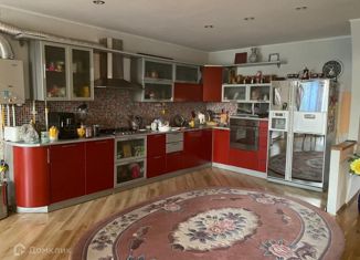 Продаю дом, 230 м2, поселок городского типа Мари-Турек, Советская улица, 1