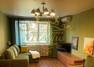 Продается 2-комнатная квартира, 46 м2, Артём, улица Фрунзе, 65